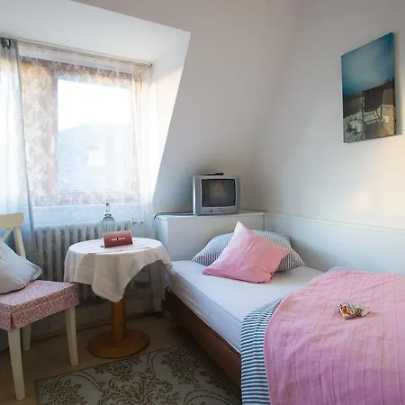 Barbarossa Garni Hotel 3*
